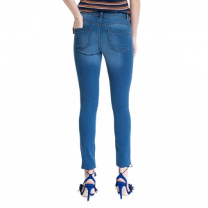  MEDIUM BLUE