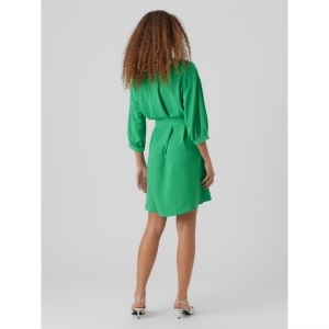 BRIGHT GREEN