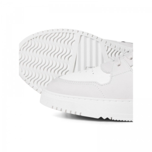  WINTER WHITE