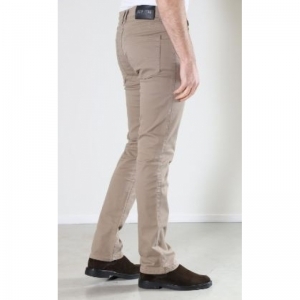  LIGHT TAUPE