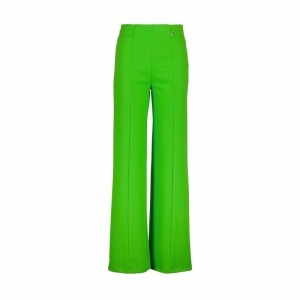  APPLE GREEN