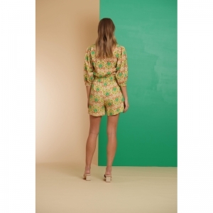  BRIGHT GREEN