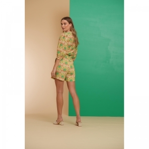  BRIGHT GREEN