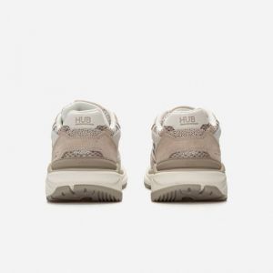 OFF WHITE