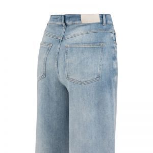  BLUE DENIM