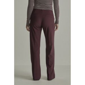  BURGUNDY RED